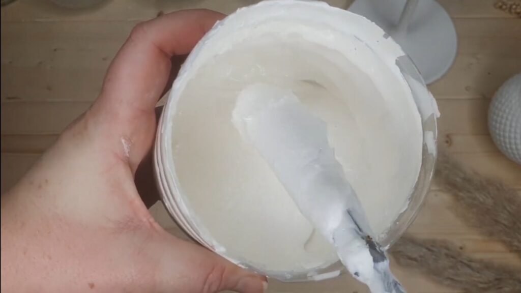 image of the texture of the paint and baking soda mixture