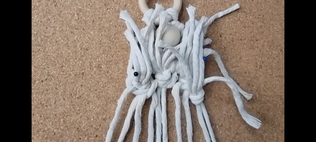 showing knots for brushed layer